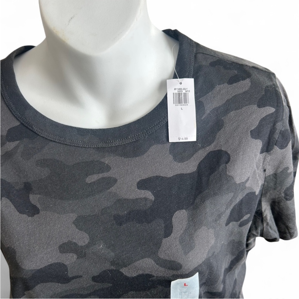 NWT Old Navy Dark Gray Camouflage Tee - Picture 4 of 6